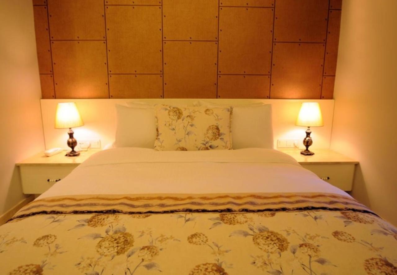 Red House Vip Apartmant Suites 伊斯坦布尔 外观 照片