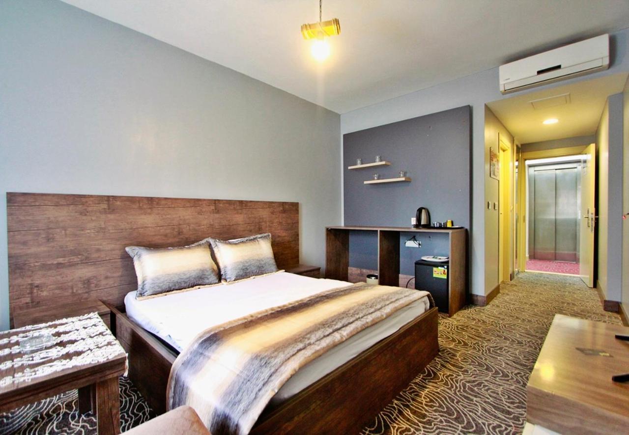 Red House Vip Apartmant Suites 伊斯坦布尔 外观 照片