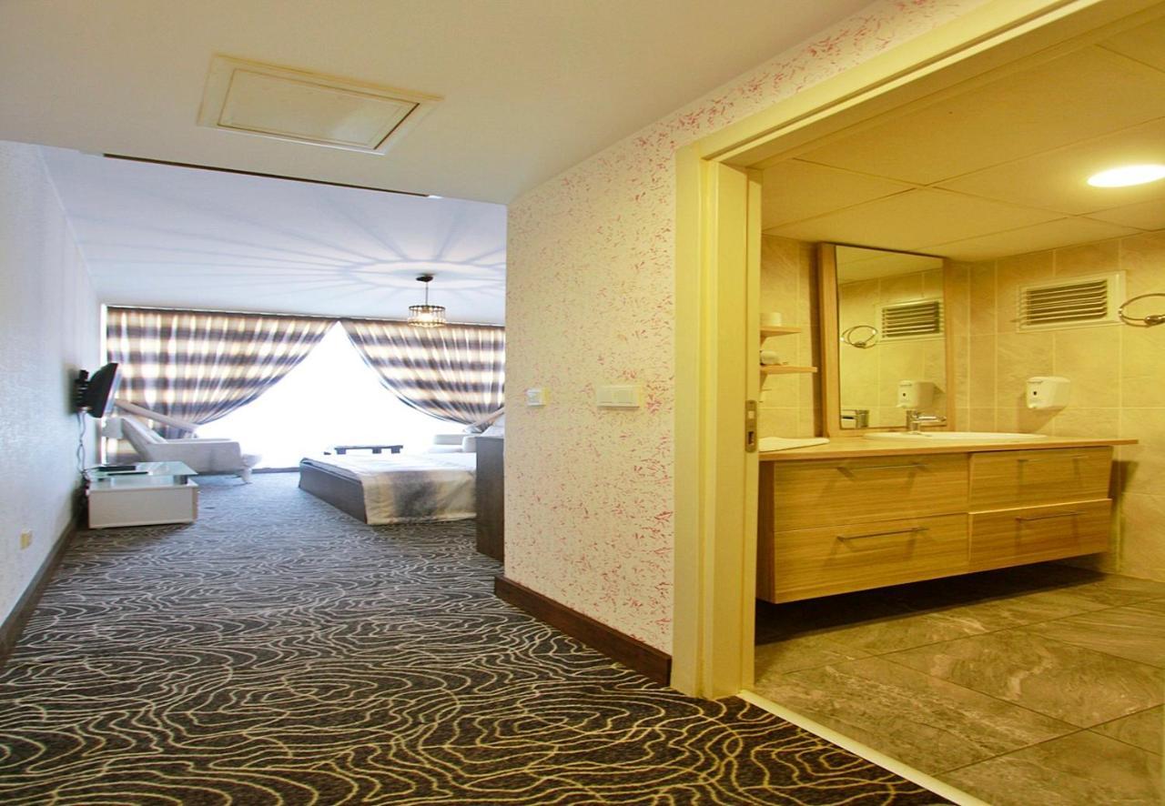Red House Vip Apartmant Suites 伊斯坦布尔 外观 照片